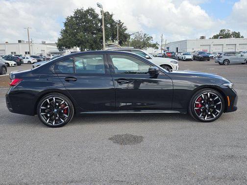 2026 BMW 330 i xDrive