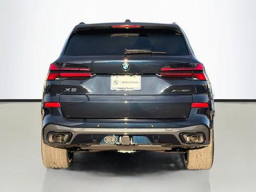 Carbon Black Metallic 2026 BMW X5 xDrive40i