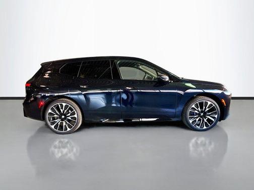 2026 BMW iX xDrive60