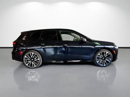 2026 BMW iX xDrive60