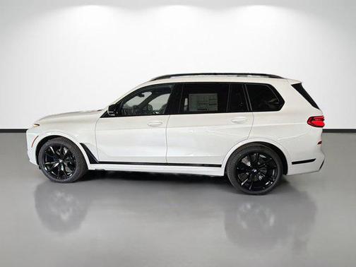2026 BMW X7 M60i