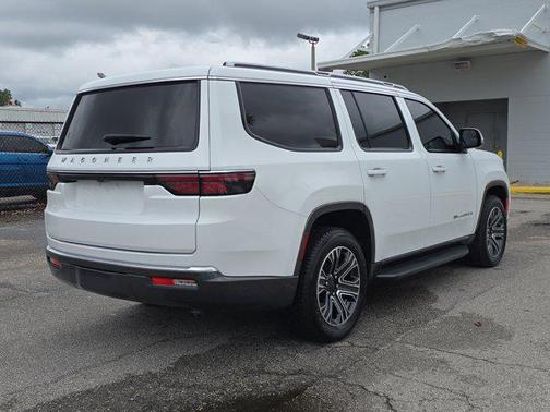 2022 Jeep Wagoneer Series III 4x2
