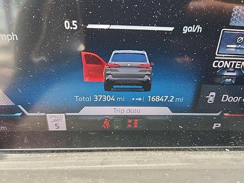 2024 BMW X5 M60i