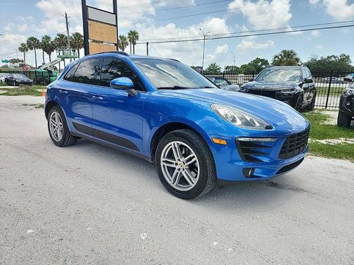 2018 Porsche Macan Base