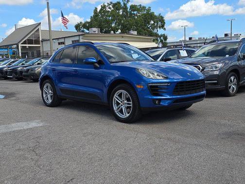 2018 Porsche Macan Base