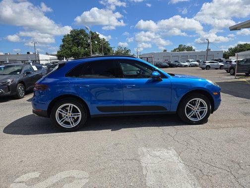 2018 Porsche Macan Base