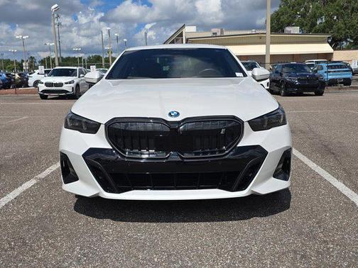 2025 BMW i5 xDrive40