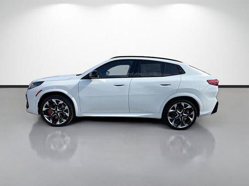 Alpine White 2026 BMW X2 xDrive28i