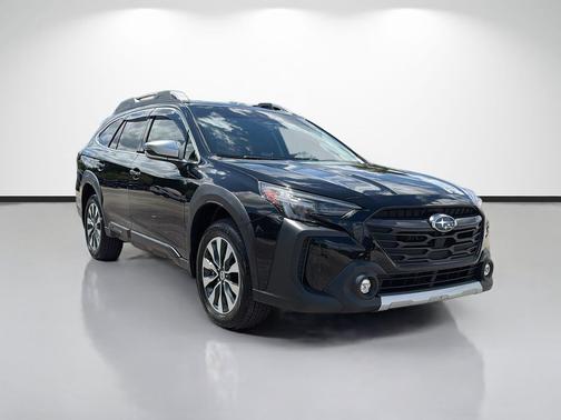 Crystal Black Silica 2024 Subaru Outback Touring