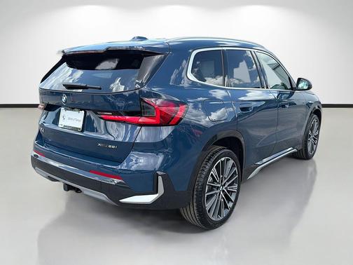 Night Dusk Blue Metallic 2026 BMW X1 xDrive28i