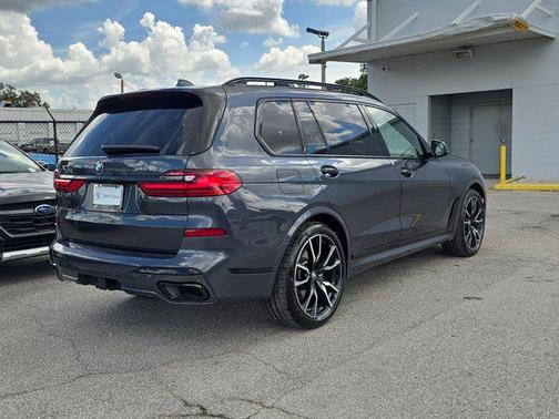 2022 BMW X7 xDrive40i