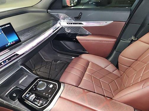 2023 BMW i7 xDrive60