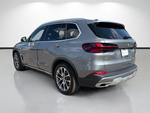 Gray Metallic 2026 BMW X5 sDrive40i