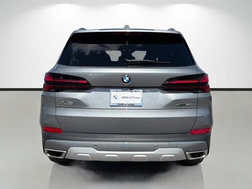 Gray Metallic 2026 BMW X5 sDrive40i