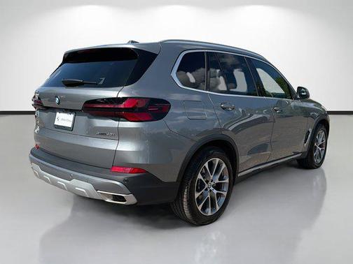 Gray Metallic 2026 BMW X5 sDrive40i