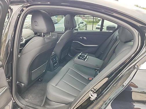 2020 BMW 330 330i