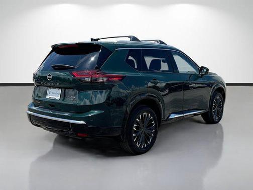 Obsidian Green 2026 Nissan Rogue Platinum