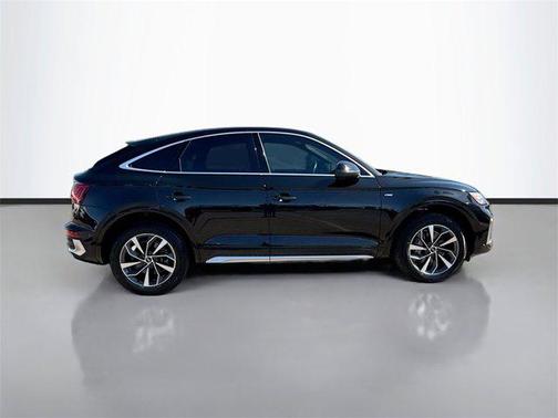 2022 Audi Q5 45 S line Premium Plus