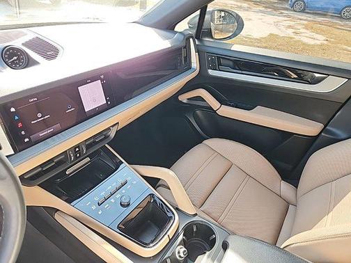 2025 Porsche Cayenne Cayenne