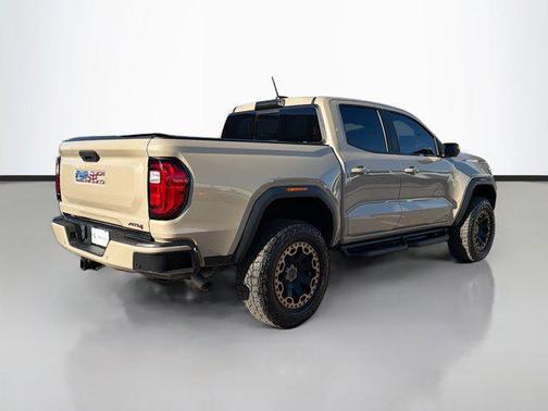 2023 GMC Canyon AT4
