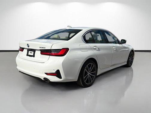 2021 BMW 330 330i