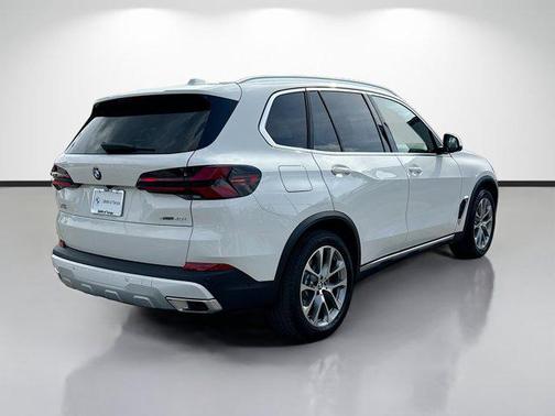 Alpine White 2026 BMW X5 sDrive40i