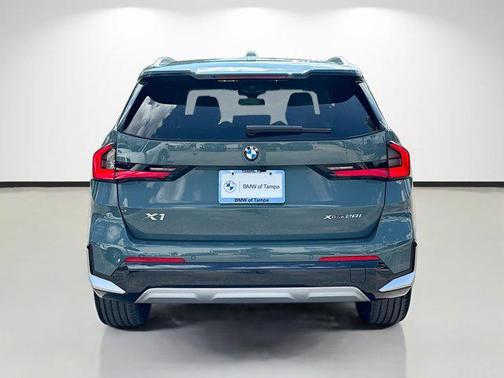 Cape York Green Metallic 2026 BMW X1 xDrive28i