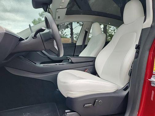 2024 Tesla Model Y Long Range Dual Motor All-Wheel Drive
