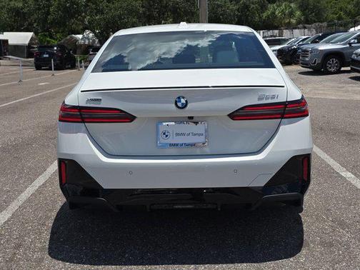 2026 BMW 530 i xDrive