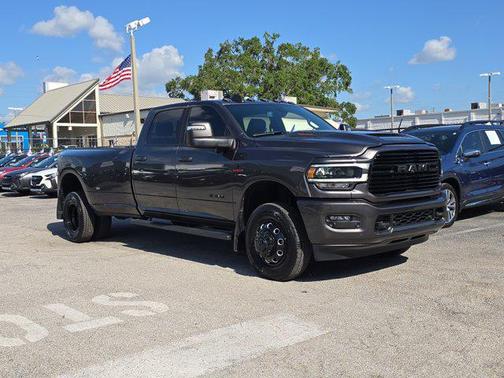 2024 RAM 3500 Laramie Crew Cab 4x4 8' Box