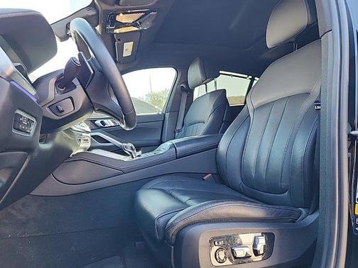 2022 BMW X6 xDrive40i