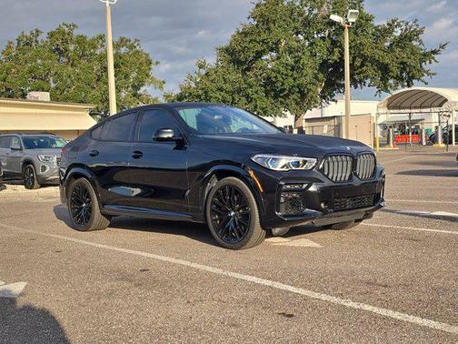 2022 BMW X6 xDrive40i