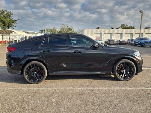 2022 BMW X6 xDrive40i