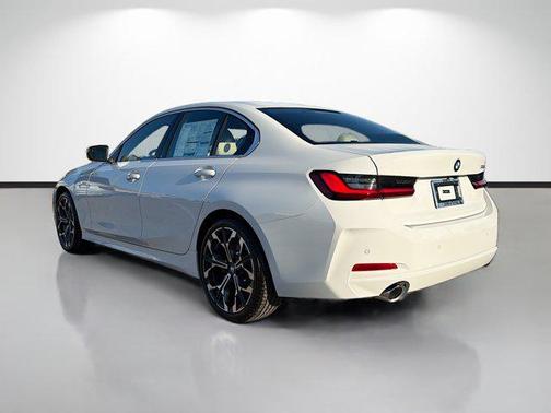 2026 BMW 330 330i