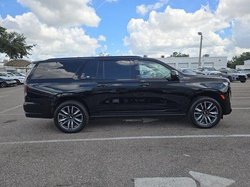 2022 Cadillac Escalade ESV Sport Platinum