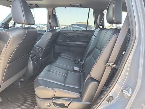 Sonic Gray Pearl 2022 Honda Pilot AWD TrailSport