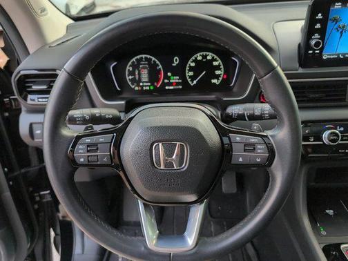 2025 Honda Pilot Touring 8-Passenger