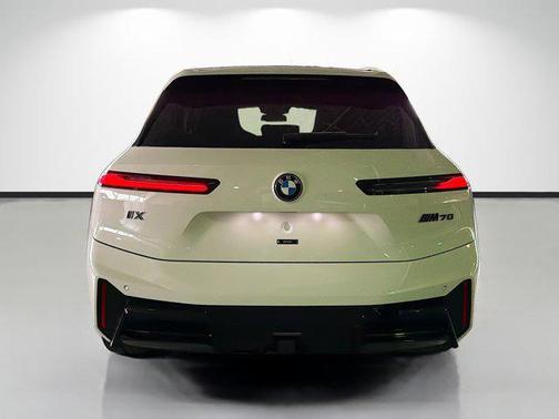 Alpine White 2026 BMW iX M70