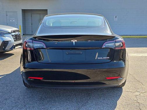 2019 Tesla Model 3 Performance