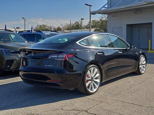 2019 Tesla Model 3 Performance