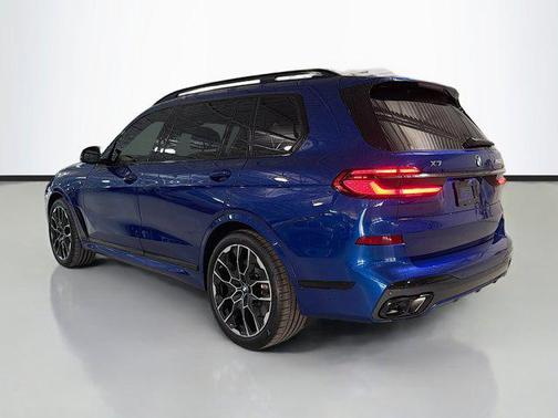 2026 BMW X7 M60i