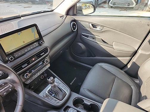 2022 Hyundai KONA Limited