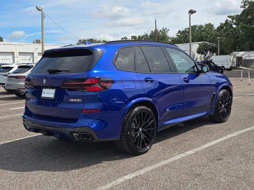 2026 BMW X5 M60i