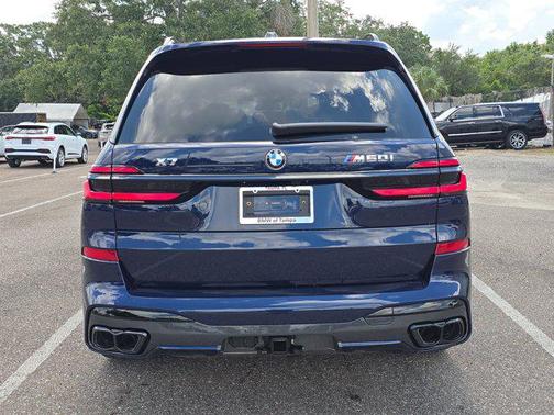 2026 BMW X7 M60i