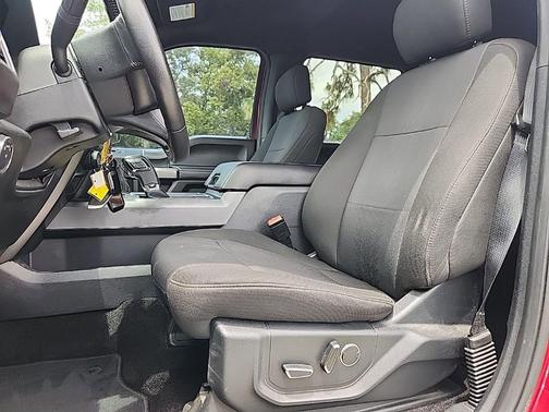 RUBY RED METALLIC TINTED CC 2018 Ford F-150 XLT