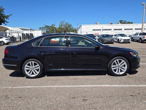 2019 Volkswagen Passat 2.0T Wolfsburg Edition