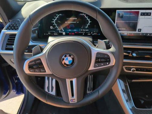2026 BMW X5 M60i