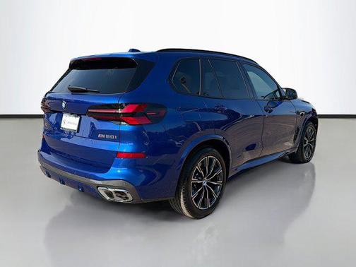 2025 BMW X5 M60i