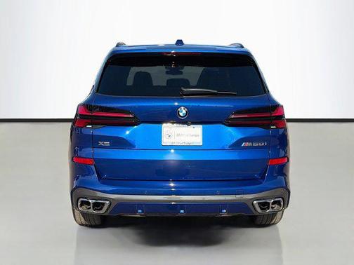 2025 BMW X5 M60i
