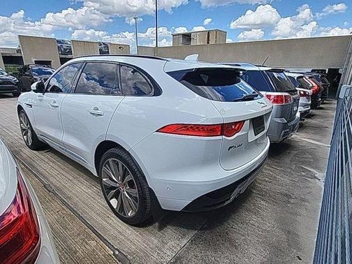 2018 Jaguar F-PACE S